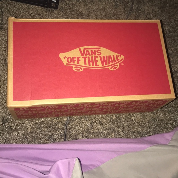 •HAND PAINTED VANS• - Picture 11 of 11